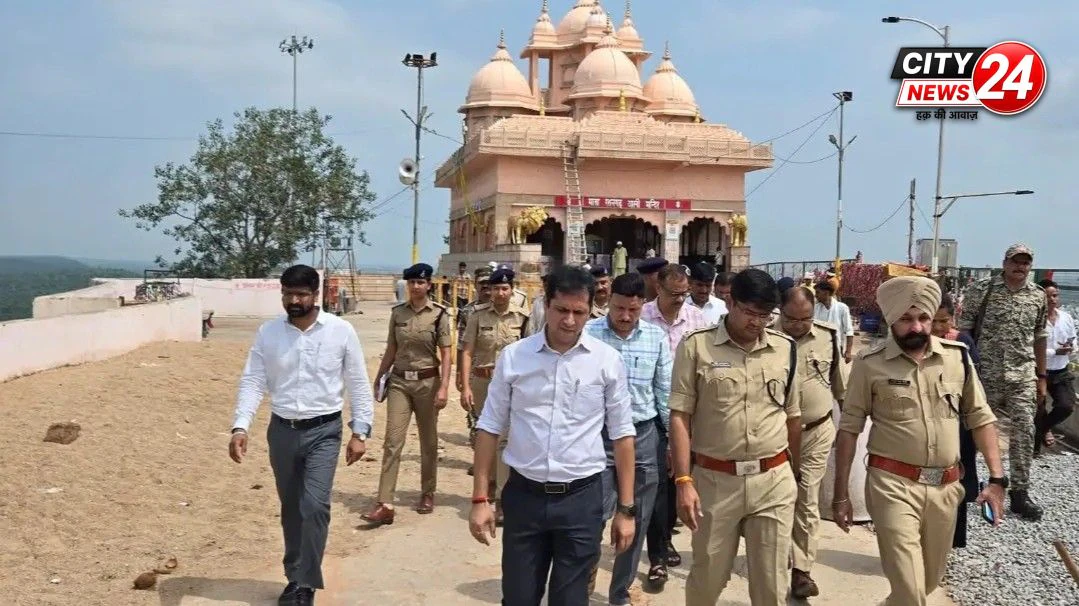 दतिया रतनगढ़ माता मंदिर प्रांगण में नवरात्रि मेले को लेकर प्रशासन और सम्मत आधिकारियों की हुई बैठक